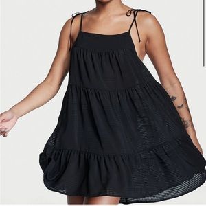 Black swimsuit cover up size medium